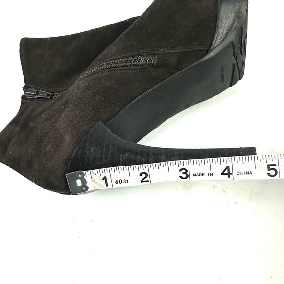 Stuart Weitzman Heeled Bootie 9.5 Brown Suede Ankle Boot Womens - Picture 9 of 10